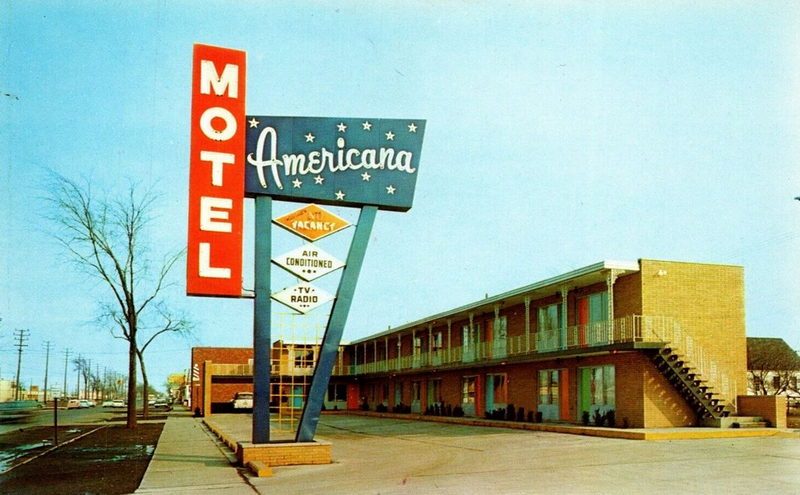 MNM Motel (American Motel, Americana Motel) - Vintage Postcard